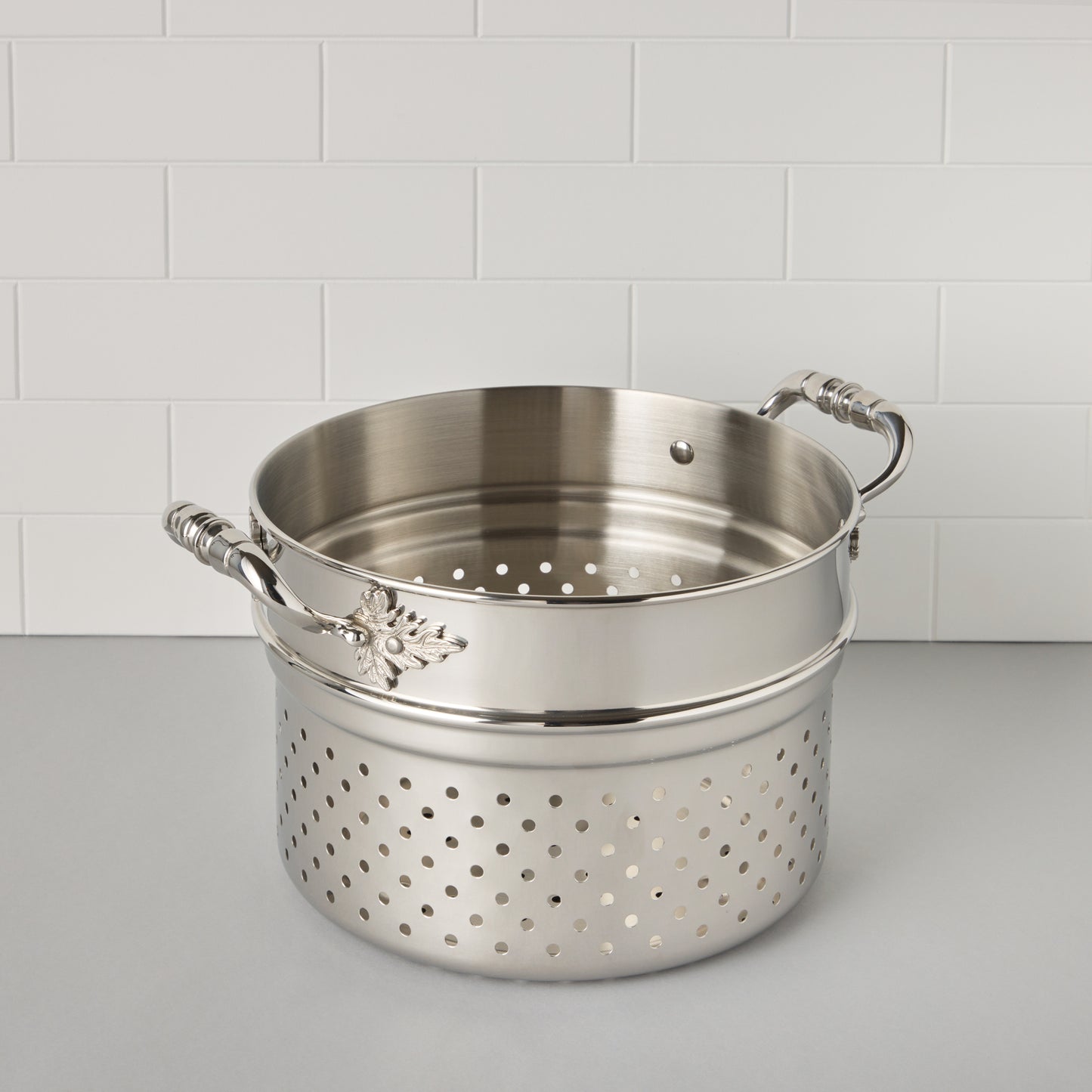stainless steel insert for cooking pasta with the Opus Prima 6qt Stockpot