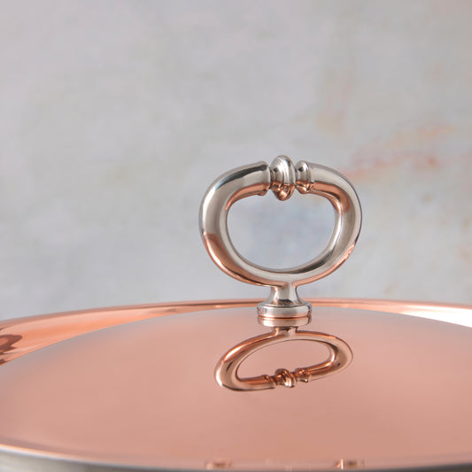 Enhance your culinary experience i Loop Knob, crafted for elegance and precision. Elevate your cooking with this artisanal masterpiece