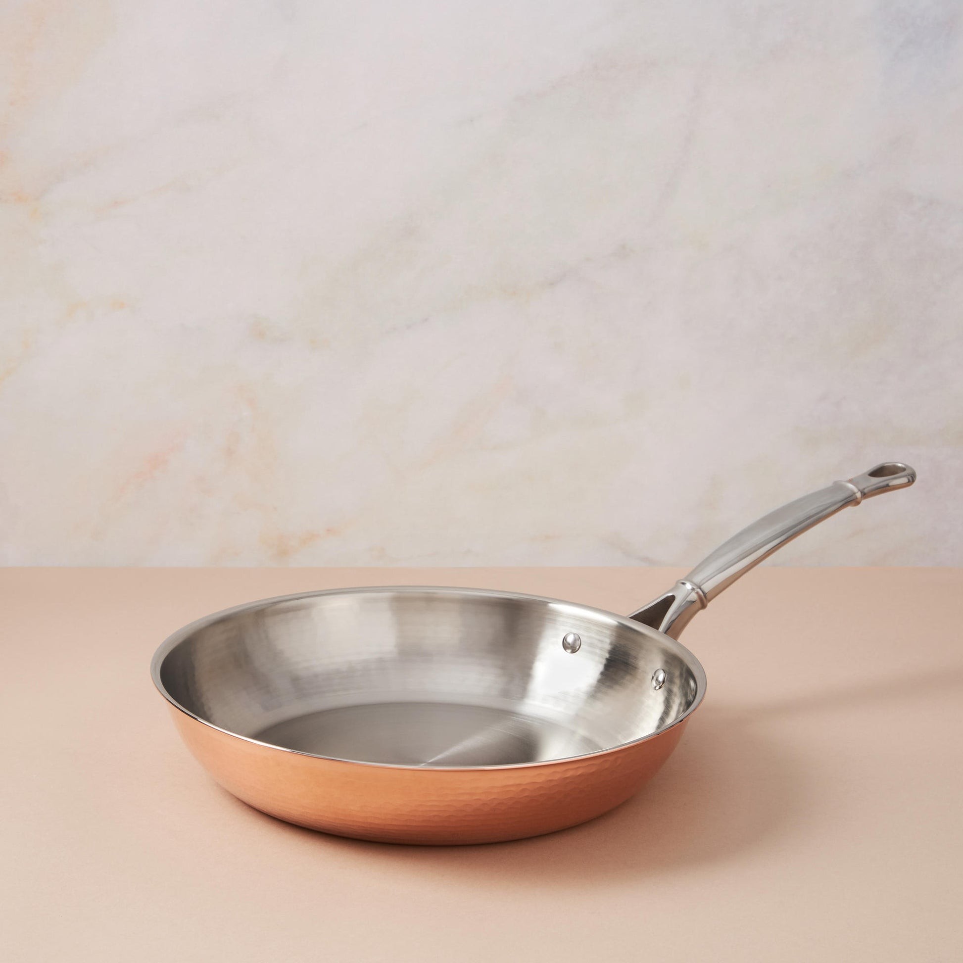 Frying Pan in hammered copper with stainless steel lining