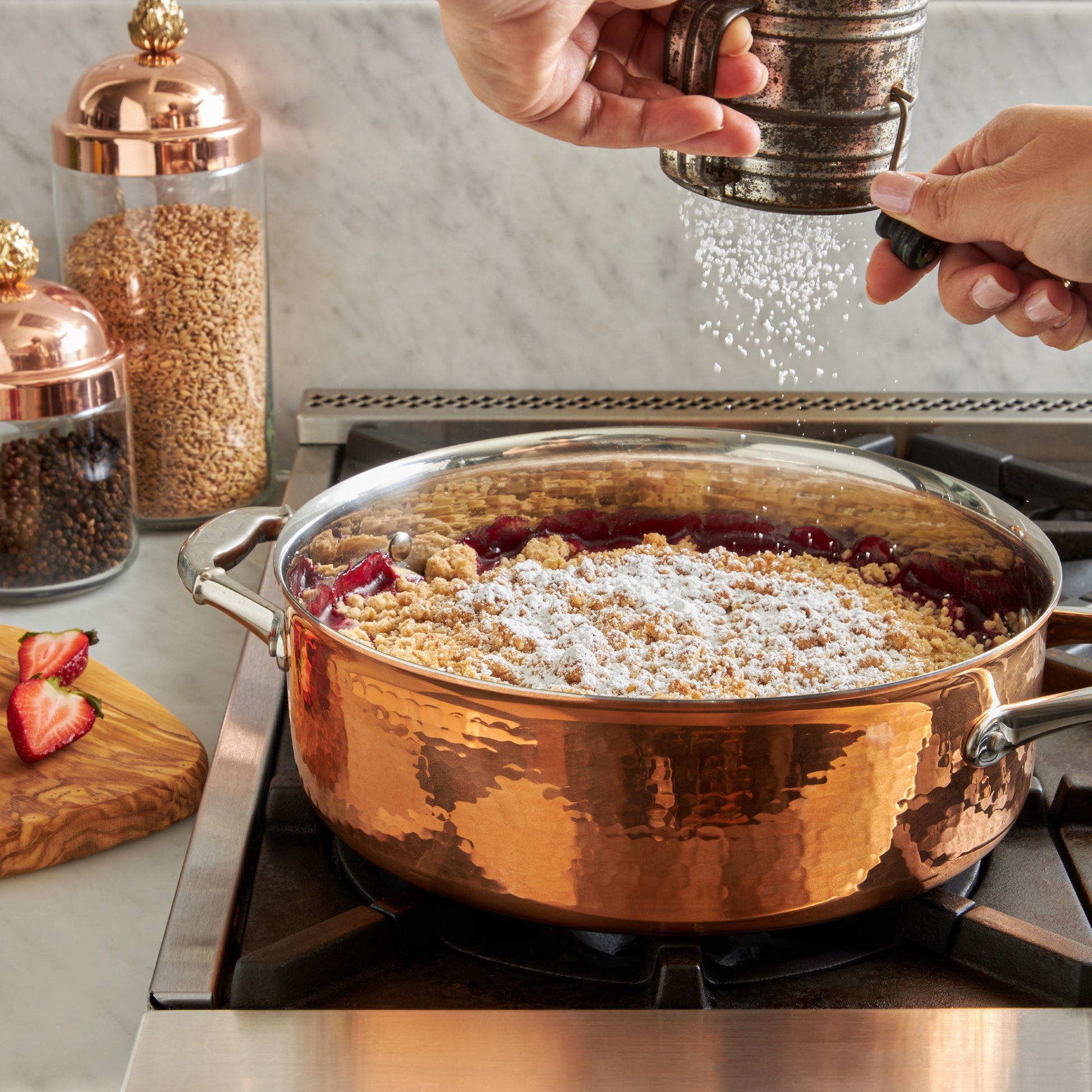 Braiser with lid in hammered copper with stainless steel lining