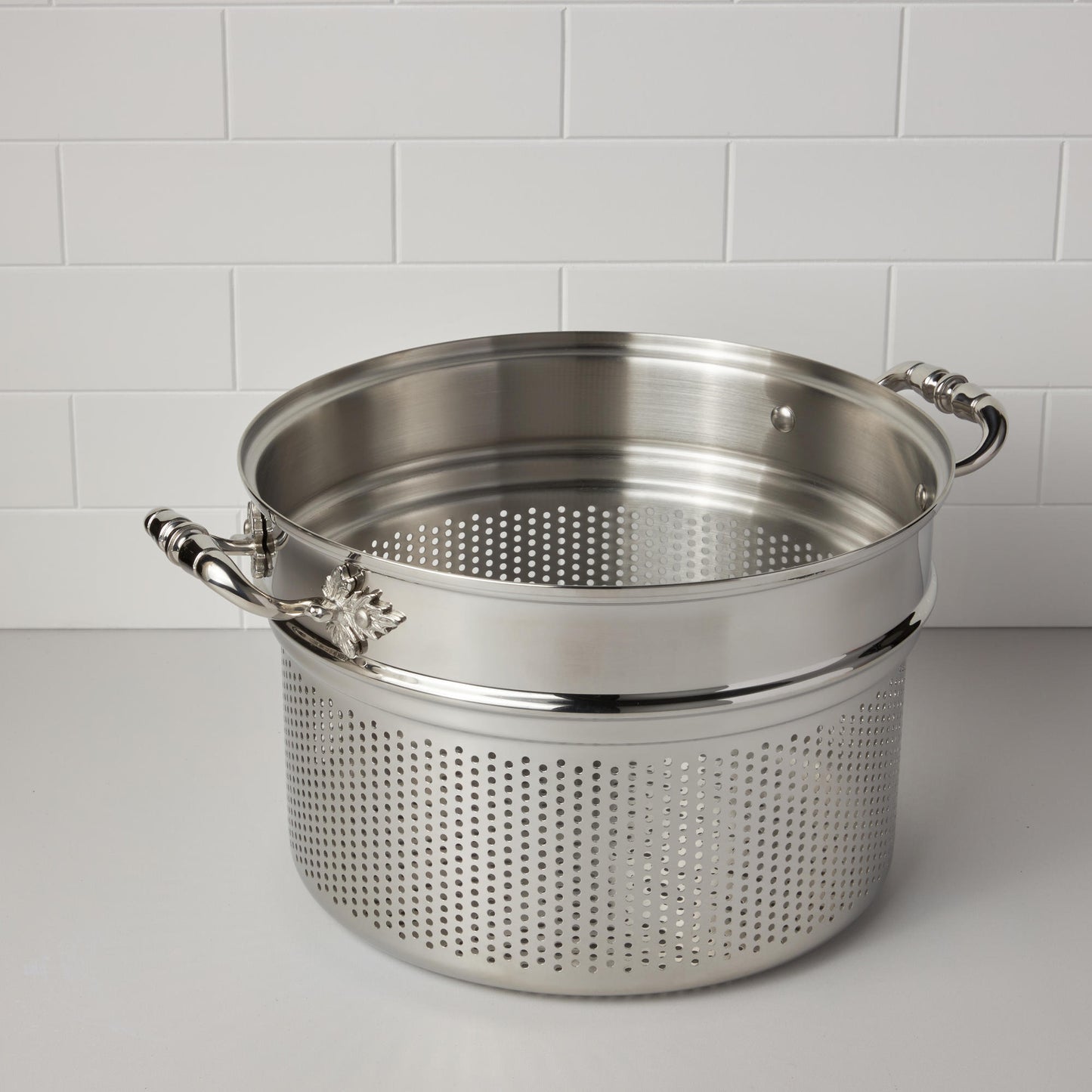stainless steel insert for cooking pasta with the Opus Prima and Opus Cupra 8 qt stockpots