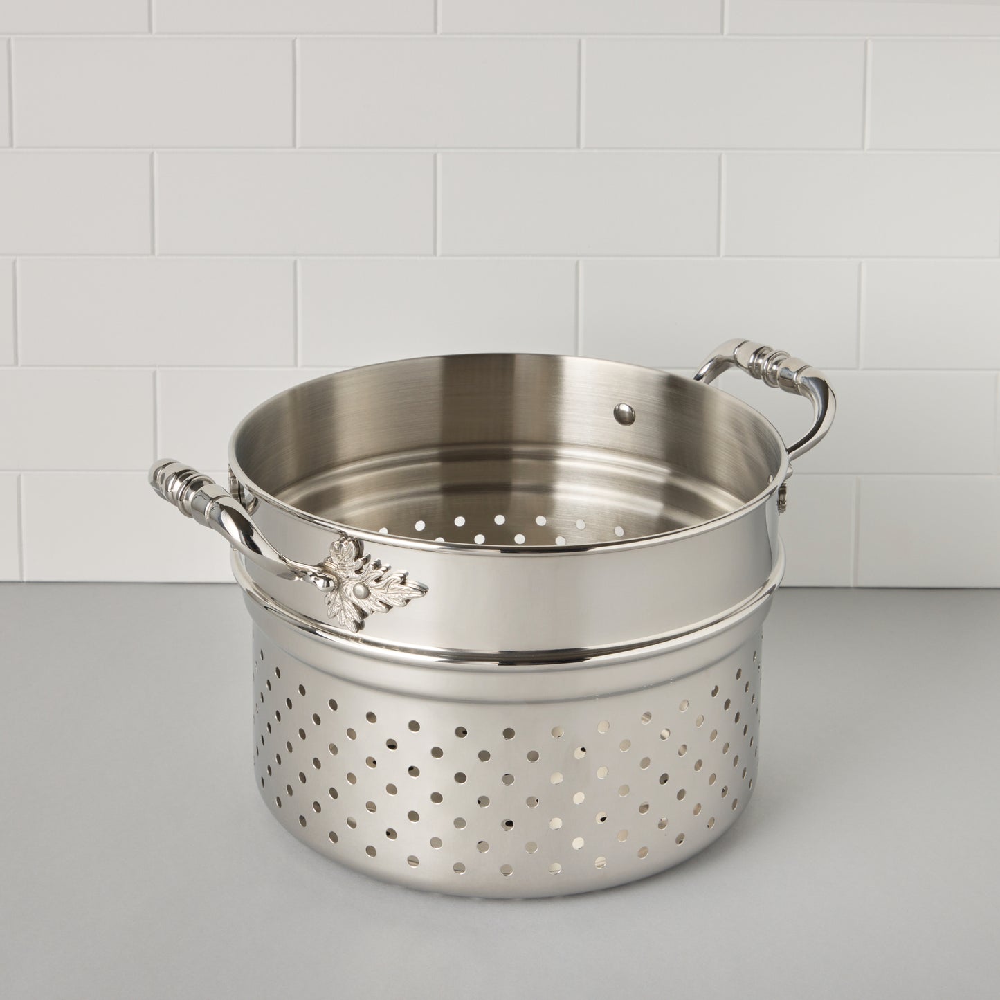 stainless steel insert for cooking pasta with the Opus Prima 6qt Stockpot