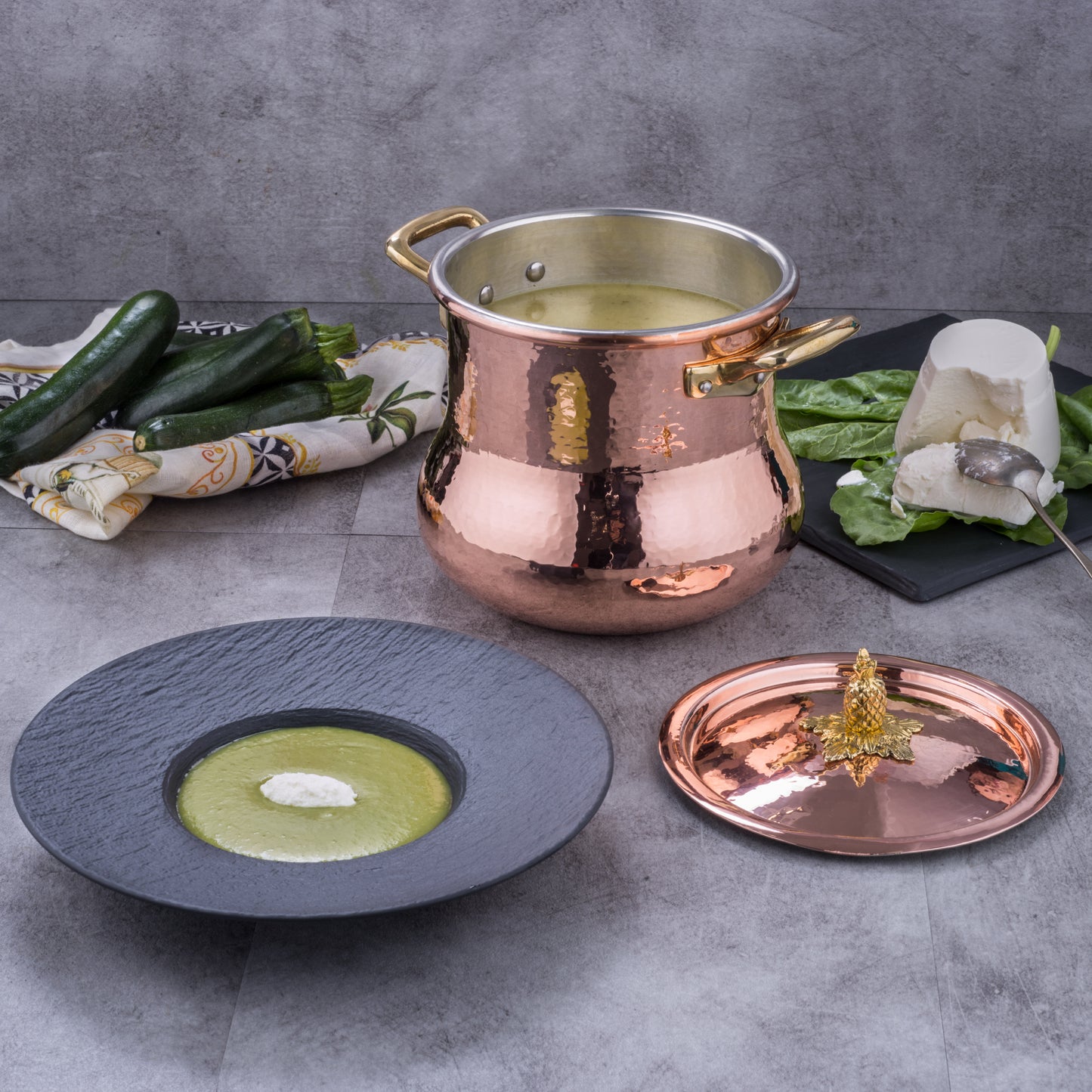 Hammered copper 5 Qt Belly Soup Pot lined with high purity tin applied by hand over fire and bronze handles, from Glamstore Historia collection